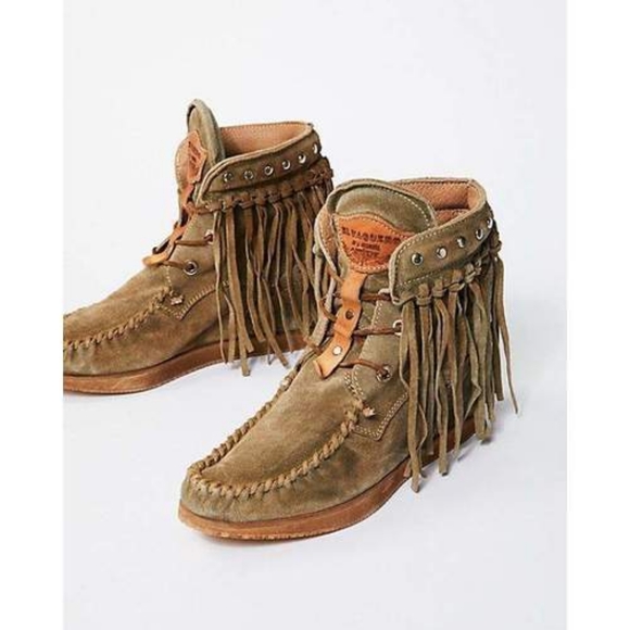 el vaquero roseland moccasin boot